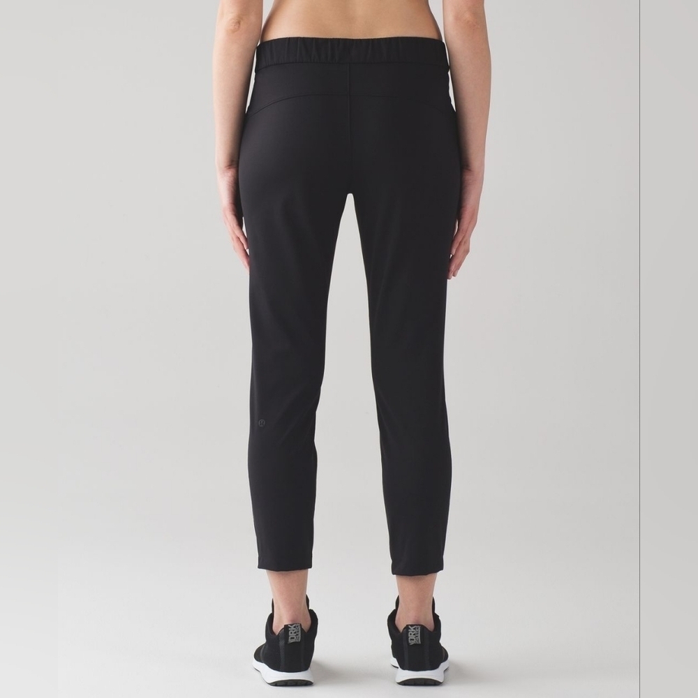 Lululemon On‎ The Fly Pant 28" Black W5ALWS Women's Size 2 Jogger Athleisure - Picture 11 of 11